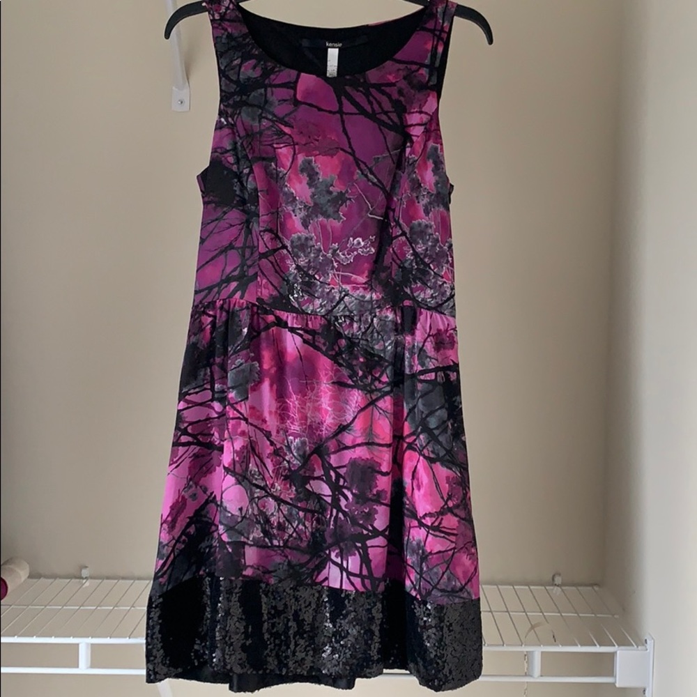 KENSIE - Sleeveless Sequin Dress